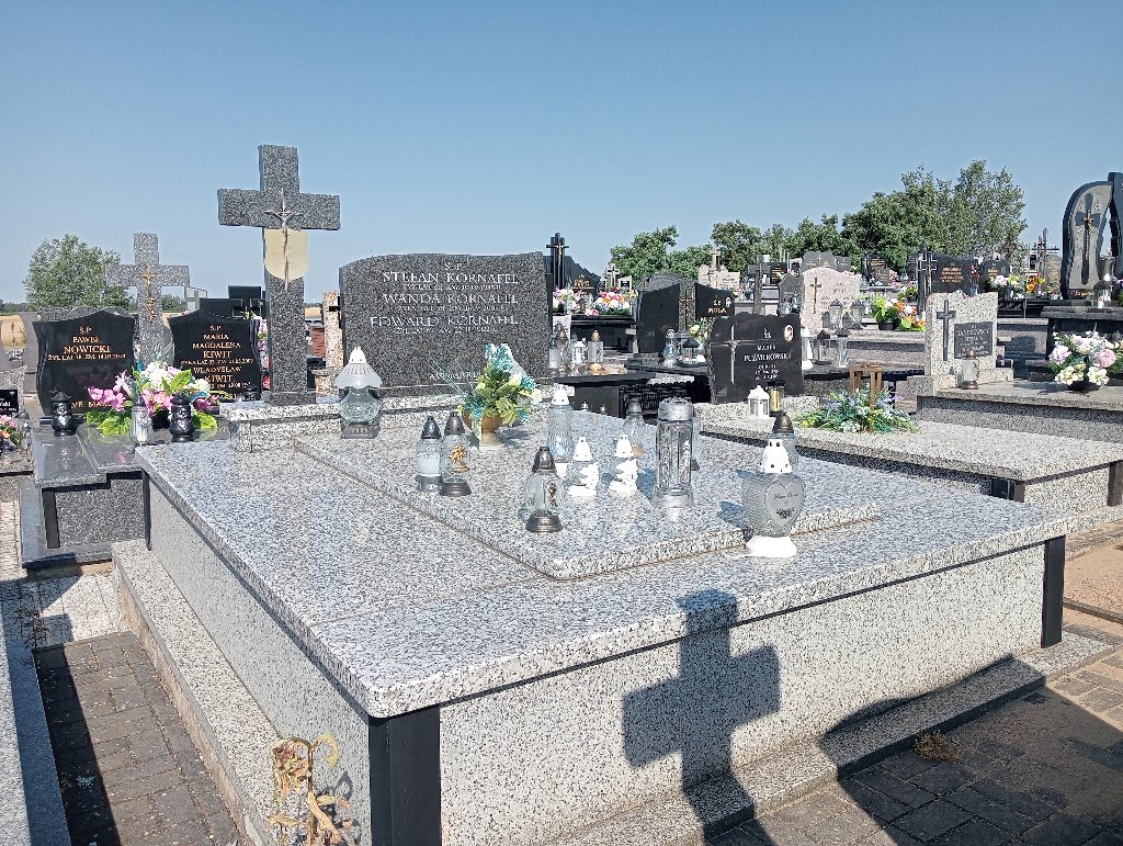 Grób Edward Kornafel