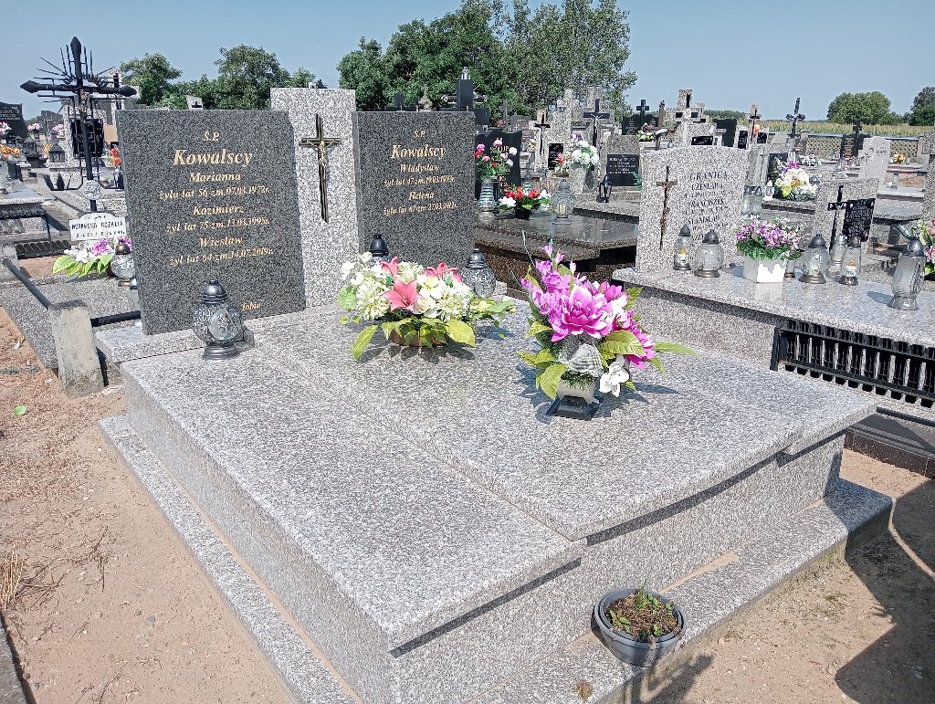 Grób Helena Kowalska